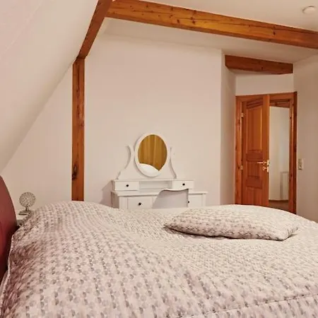 House Monika, Vakantiehuis