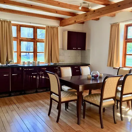 House Monika, * Wendorf (Kuhlen-Wendorf)