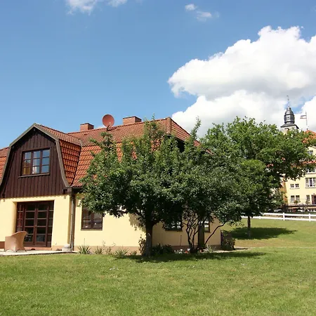 House Monika, * Wendorf (Kuhlen-Wendorf)